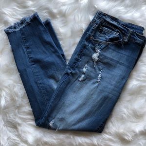 KanCan Buckle Brand Ripped Jeans!